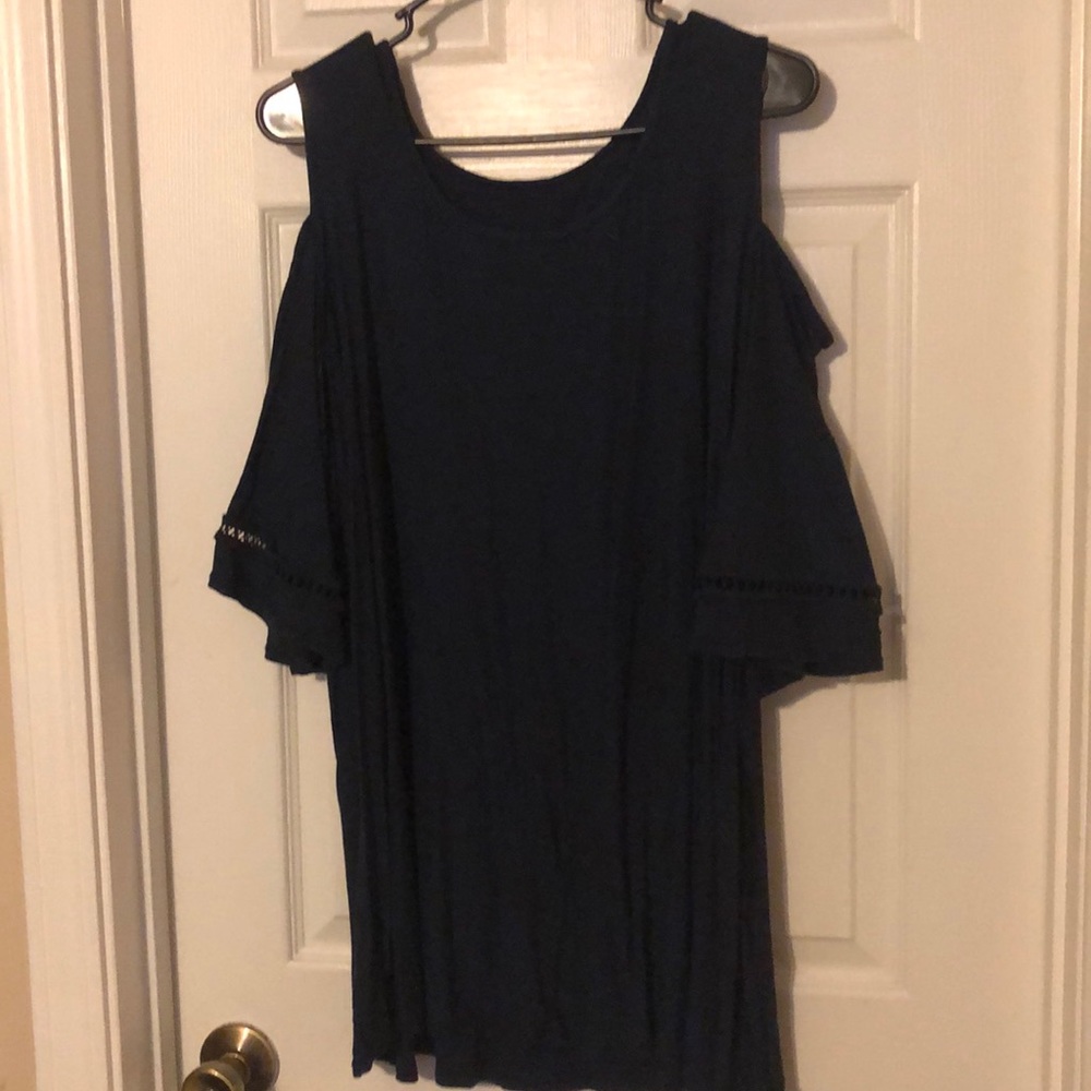 Catherine’s cold shoulder tunic
